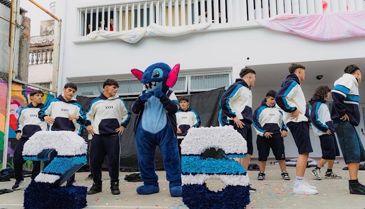 Promo en acción con mascota