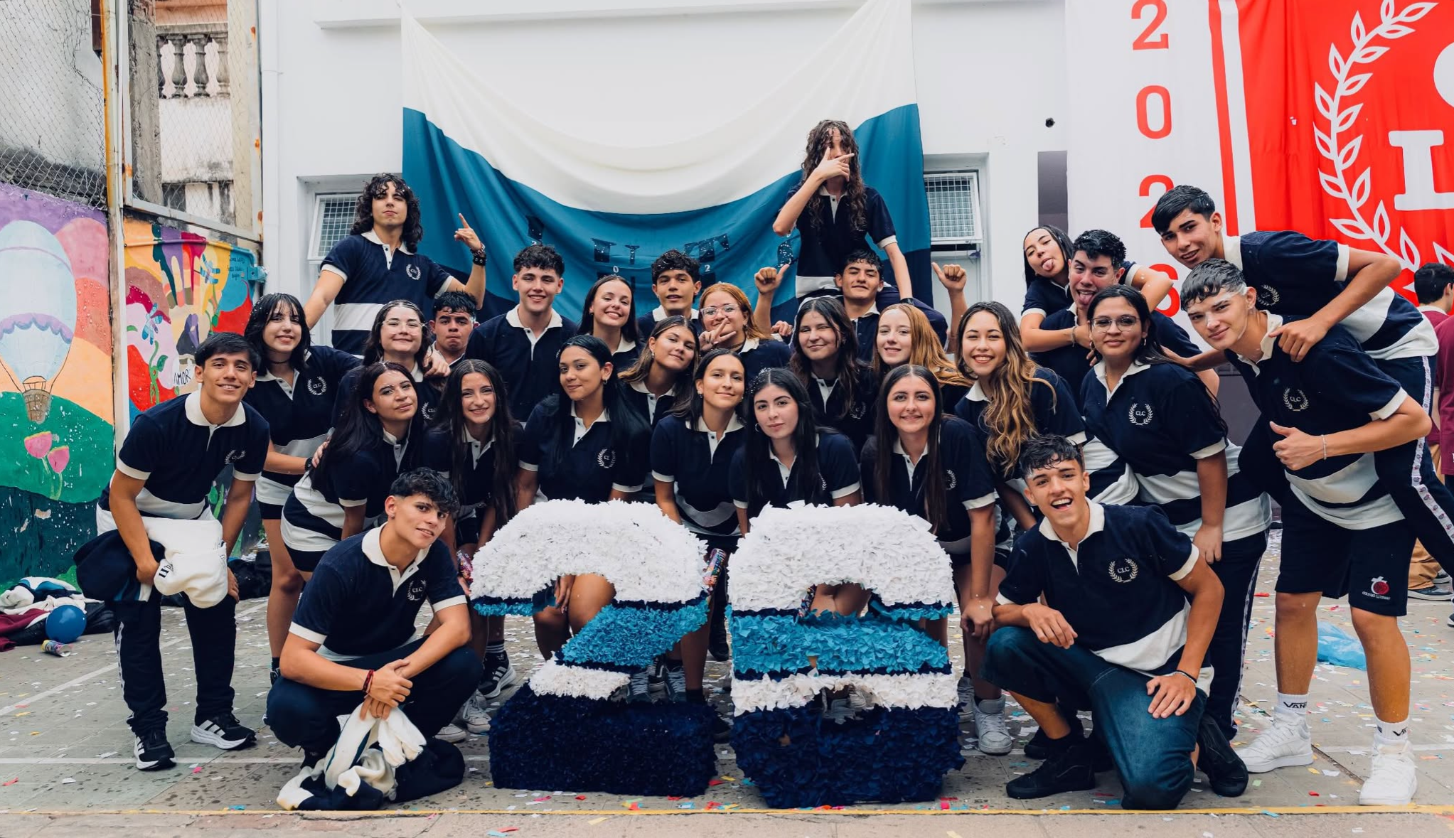 Promo grupal con buzos ZETA